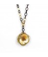 Chain and flower necklace in blond horn