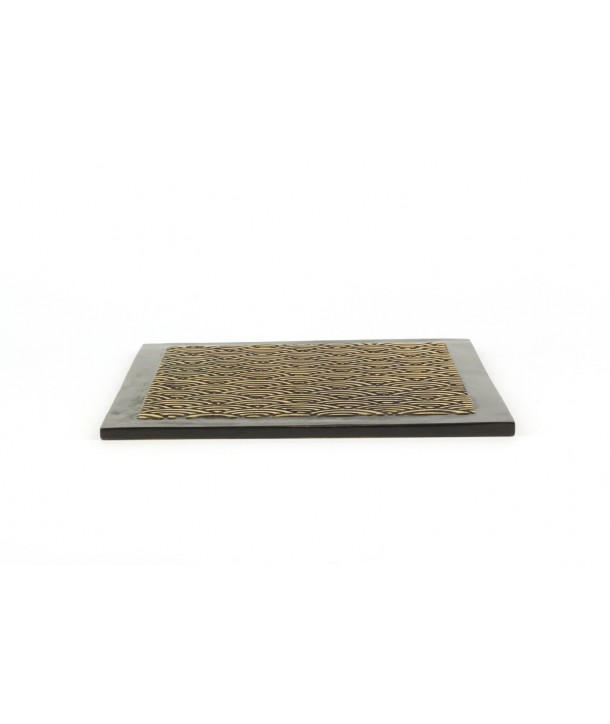 Wave pattern square tablemat in stone with black background