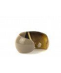 Bracelet ouvert bombé et laqué café crème