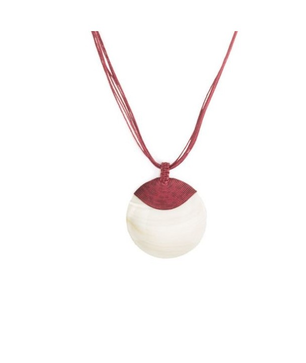 Médaillon disque en nacre blanche gainage coton fil bordeaux