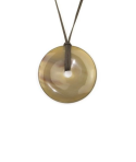 Pendentif disque percé en corne blonde
