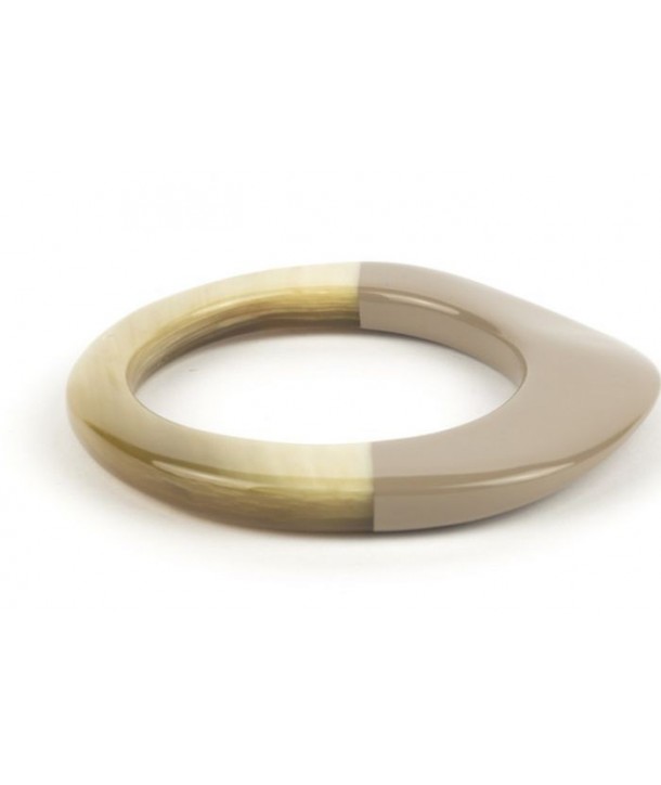 Broad cream coffee lacquered elliptical bracelet