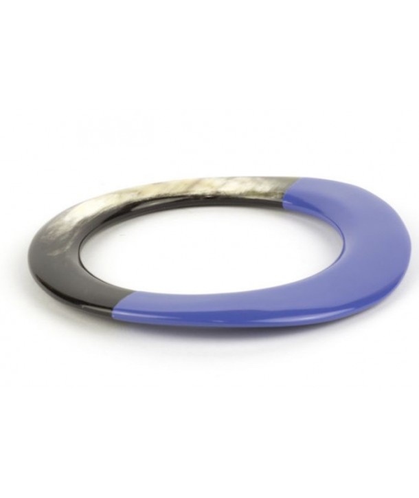 Broad indigo blue lacquered elliptical bracelet