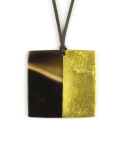 Pendentif carré laqué or