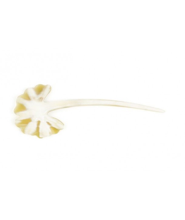 Gingko hairpin in blond horn