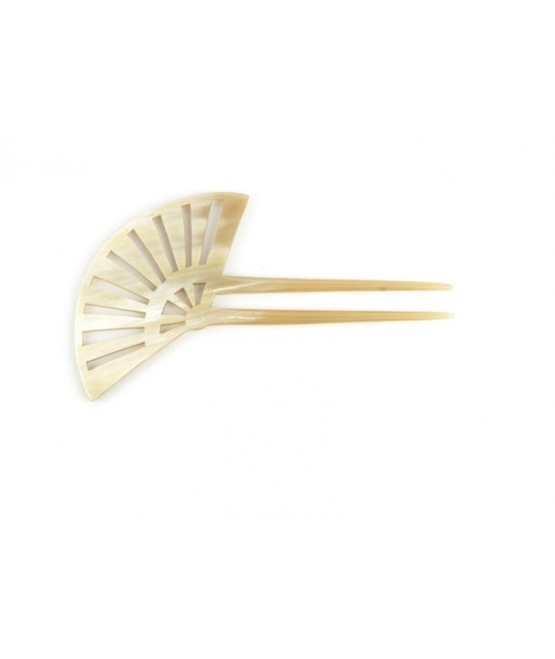 Offset Fan-shaped hairpin in blond horn