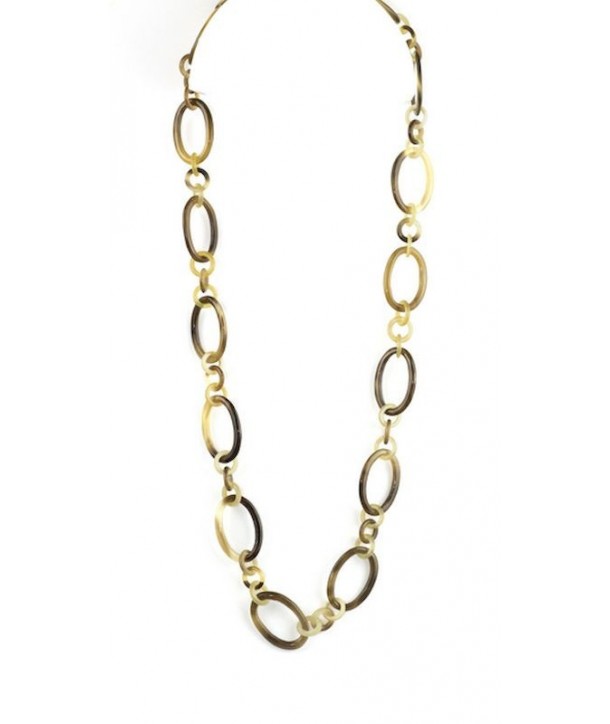 Oval and small round rings necklace in hoof