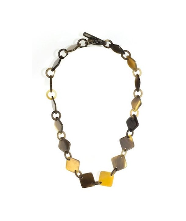 Square pastilles short necklace in hoof