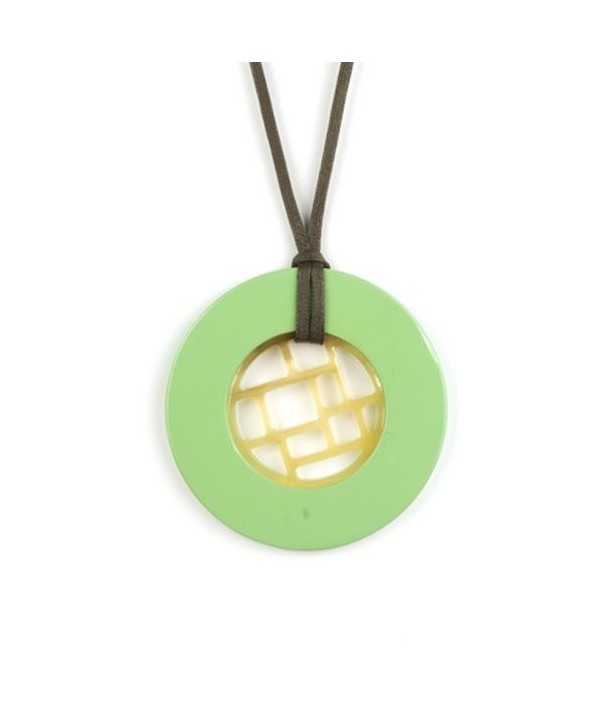 Pendentif damier cerclé laqué vert menthe