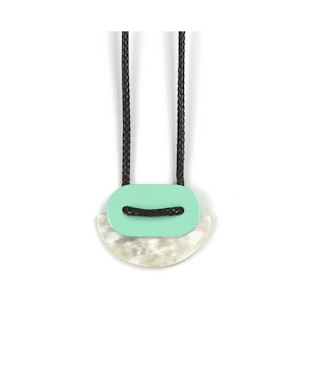 Grain" pendant in blond horn and mint lacquer"