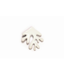 Broche arbre en corne noire et laque ivoire