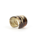 Wide cuff in blond horn