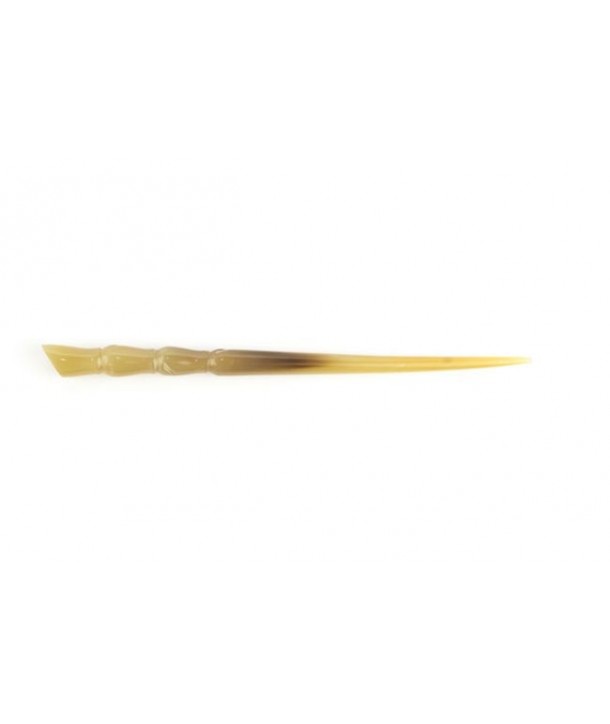 Bamboo-shaped hairpick in blond horn