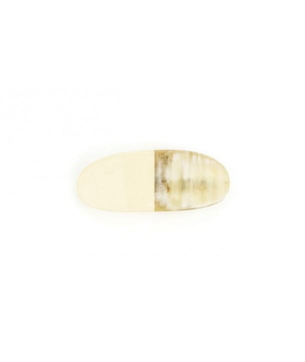 Oval barette in ivory lacquered horn