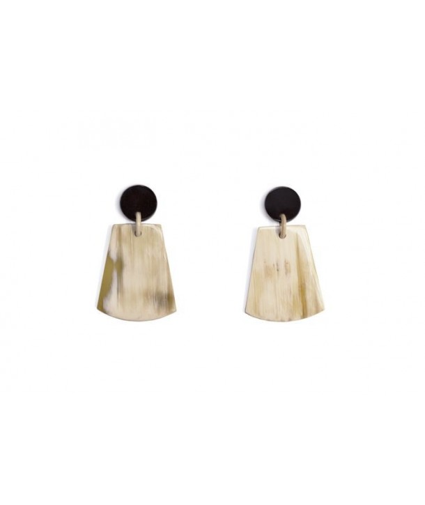 Beaters earrings in blond and black horn