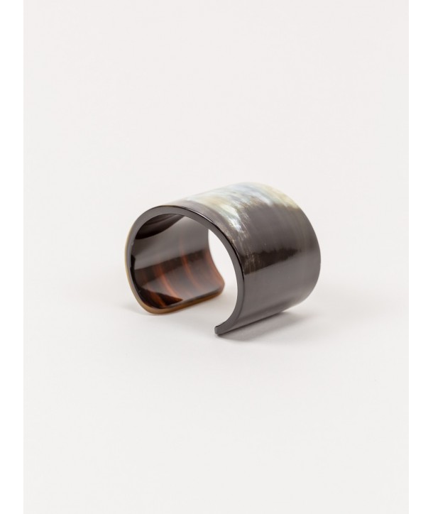 Marbled black horn cuff