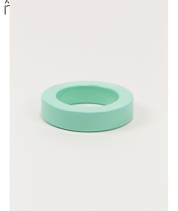 Round green mint lacquered bracelet with straight edge size M