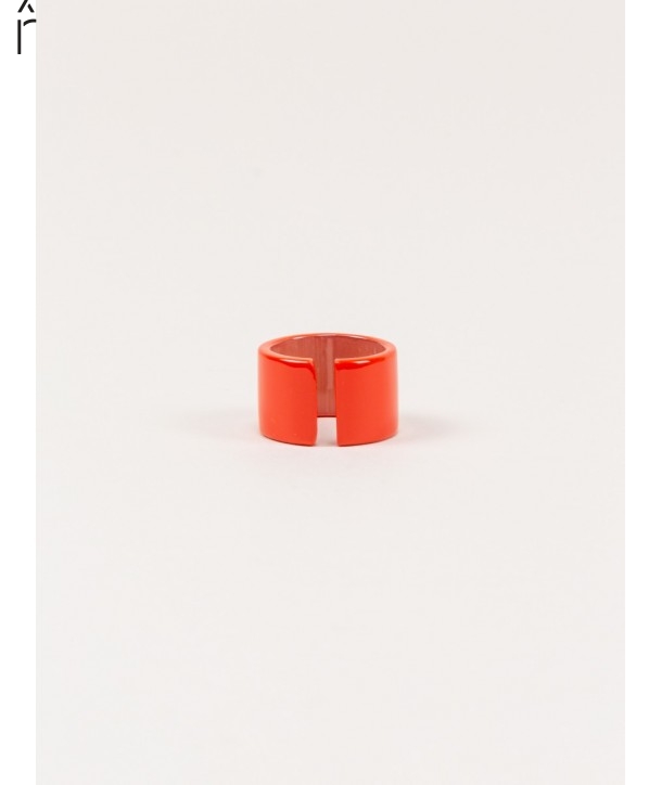 Jonque ring in blond horn and orange lacquer