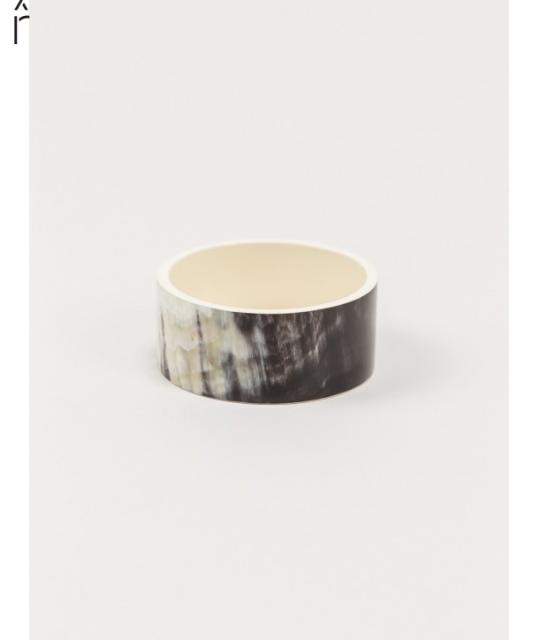 Bandeau wide bracelet in horn and ivory lacquer