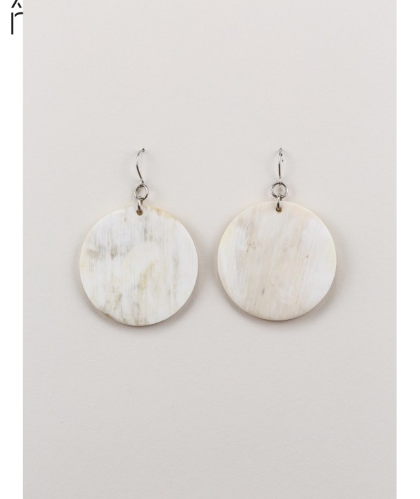 Full disc earrings in blond horn