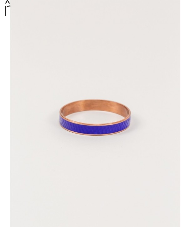Hammered copper thin bangle with blue lacquer