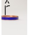 Bracelet fin martelé en cuivre avec laque bleue