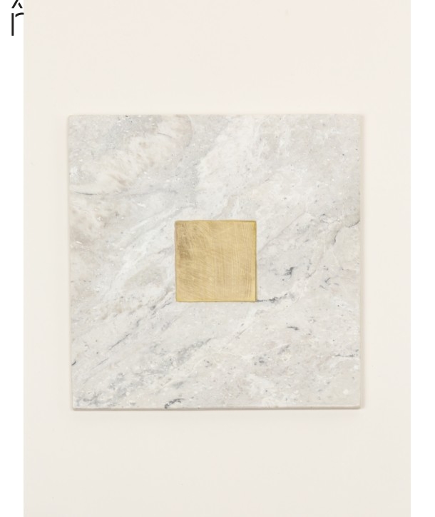 Natural stone square tablemat with brass central square