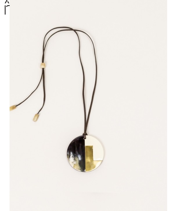 Disc pendant in buffalo hoof ivory lacquer and brass