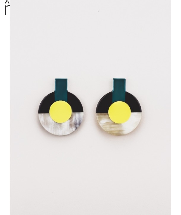 Vestibule earrings