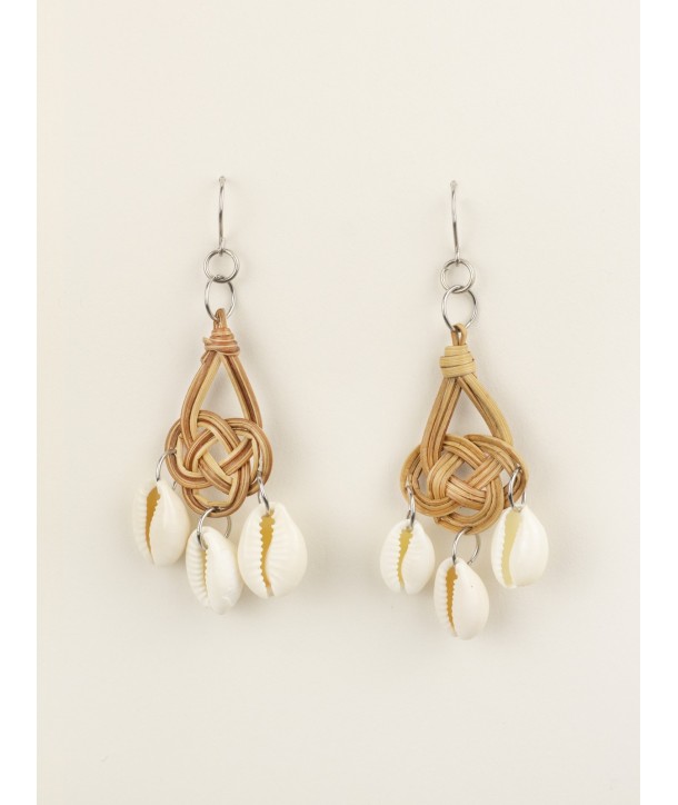 Natural rattan earrings and white horn beads