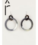 Big and small rings earrings in black and white horn