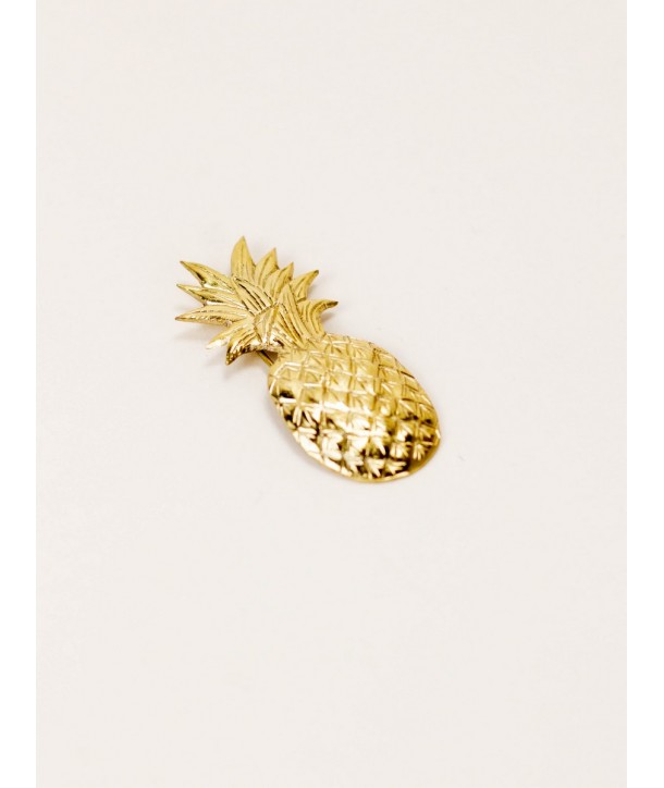 Pineapple brooch in brass with gold plated