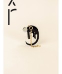 Bijou d'oreille Singe en corne noire et nacre