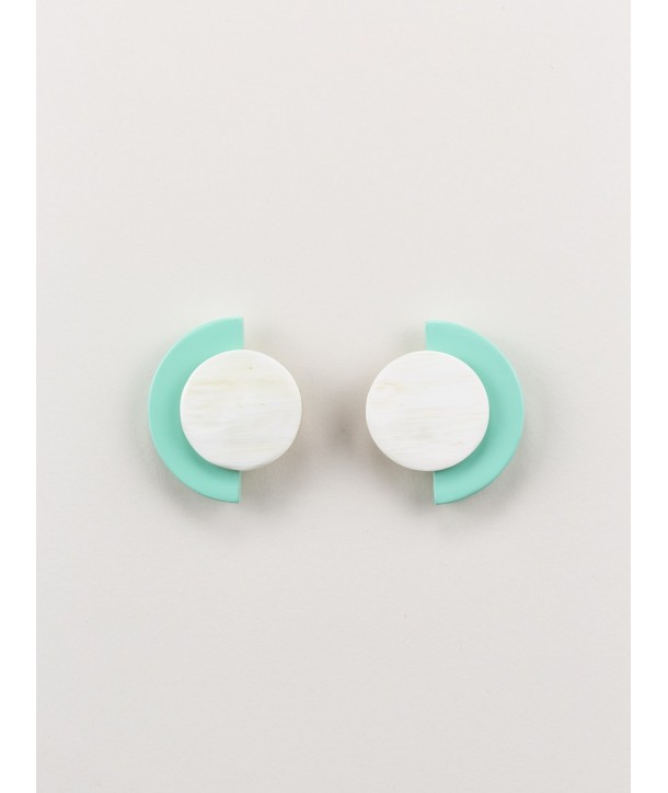 Terrasse clip on earrings in horn and mint lacquer
