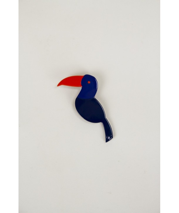 Toucan bird pin in black horn 3 colors lacquer