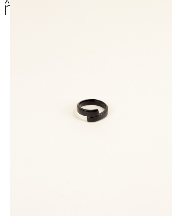 Bague Ruban en corne noire