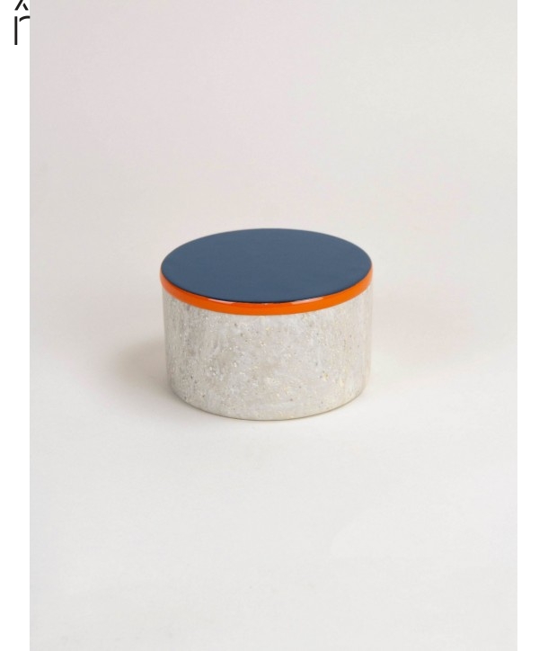 Medium round box large stone with Grey-Orange lacquered lid