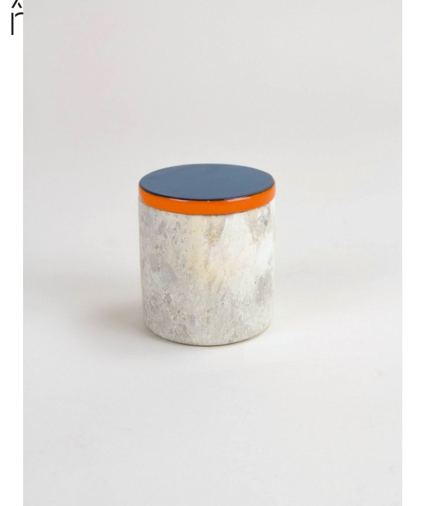 Small narrow round box with Grey-Orange lacquered lid