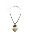 Brown moter-of-pearl rhombus pendant sheathed in brown cotton