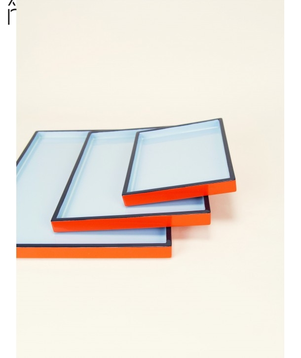 Set de 3 plateaux rectangulaire laqués bleu lavande, orange et bleu nuit