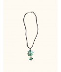 Pendentif petite croix huguenote en nacre essence