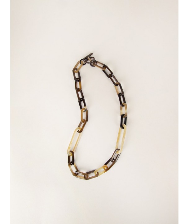 Oval rings necklace in blond horn and hoof