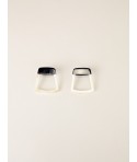 Trapeze earrings in blond and black horn