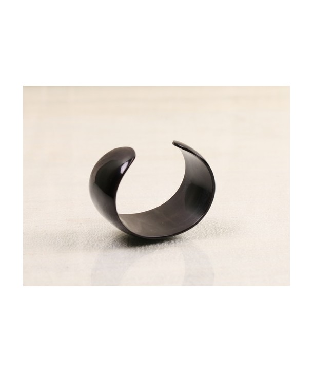 Black horn cuff width 3cm