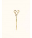 Single hair pick in blond horn