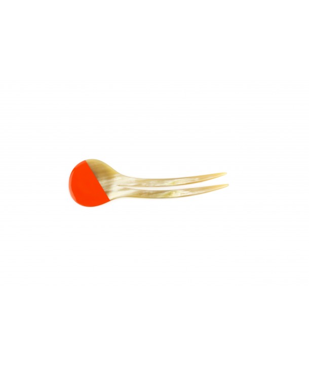 Double orange lacquered hair pick