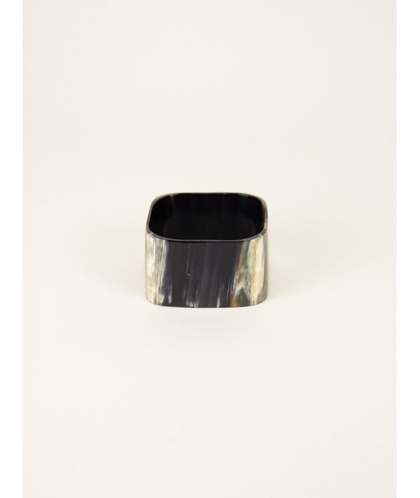 Cubic marbled black horn bracelet