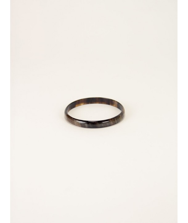 Thin bracelet in marbled black horn