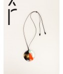 Pendentif rond sabot de buffle et laque orange vert
