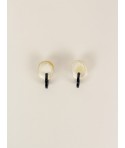Cotton earrings in blonde and black horn